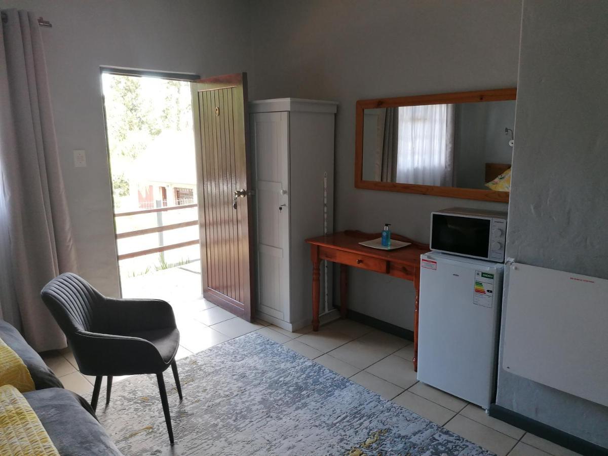 Aanhuizen Guest House Swellendam Exteriör bild